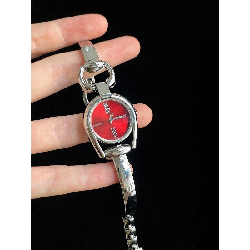빈티지 로지 글로우 모멘트 시계 - Moments Watches & Jewelry Vaughan Mills 리뷰 및 가격